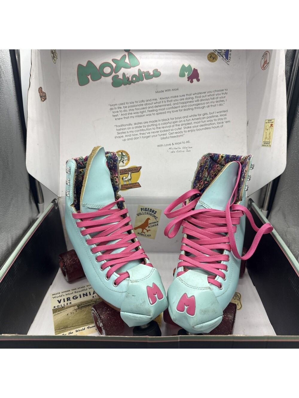 Moxi Beach Bunny Roller Skates Blue Sky Size 8 Quad Skates Box As-Is